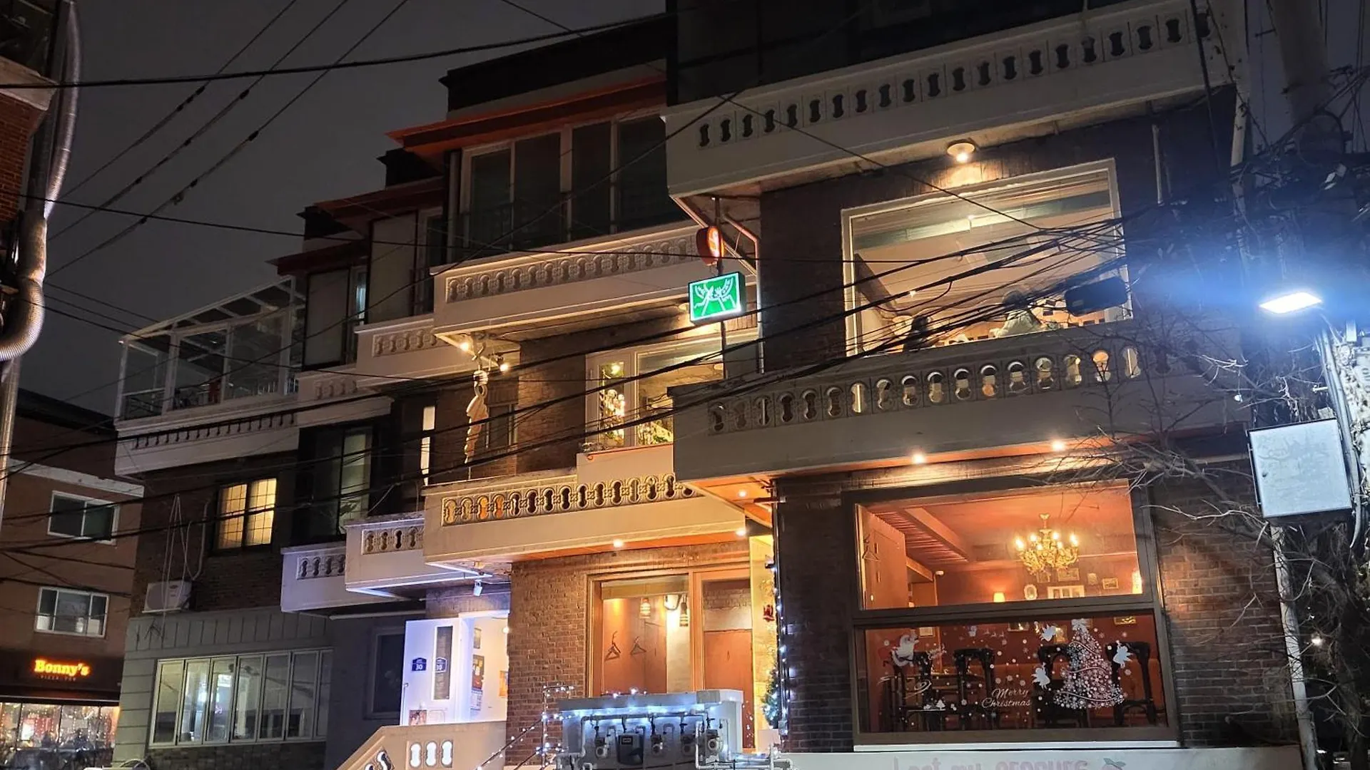 Apartment Spacious Newly Renovated Home #13 Seoul